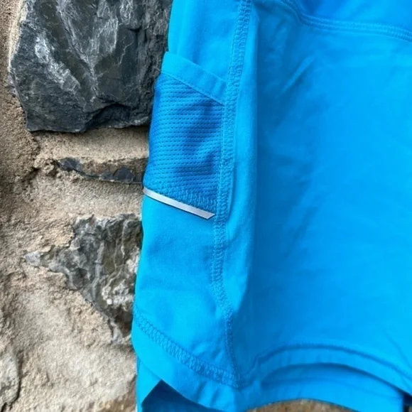 Athleta ‘Ready Set’ Athletic Shorts in Turquoise Blue Size Small - Picture 2 of 10